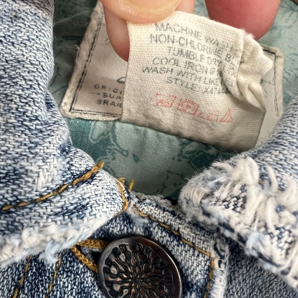 Roxy Crop Jean Jacket Womens Size M Blue Cotton Denim Distressed‎ Light Vtg Wash
